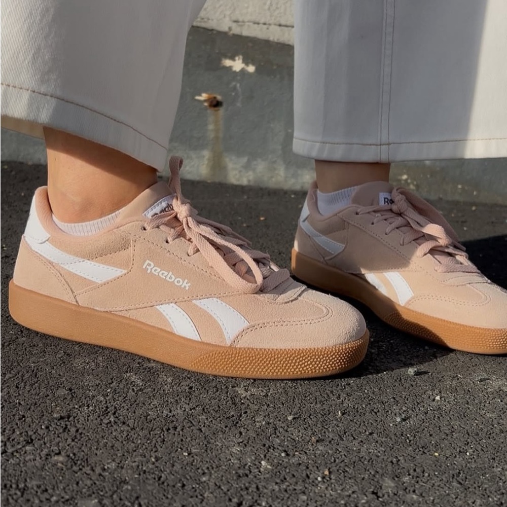 Reebok Smash Edge Women’s Tennis Sneakers size 6 pink and white